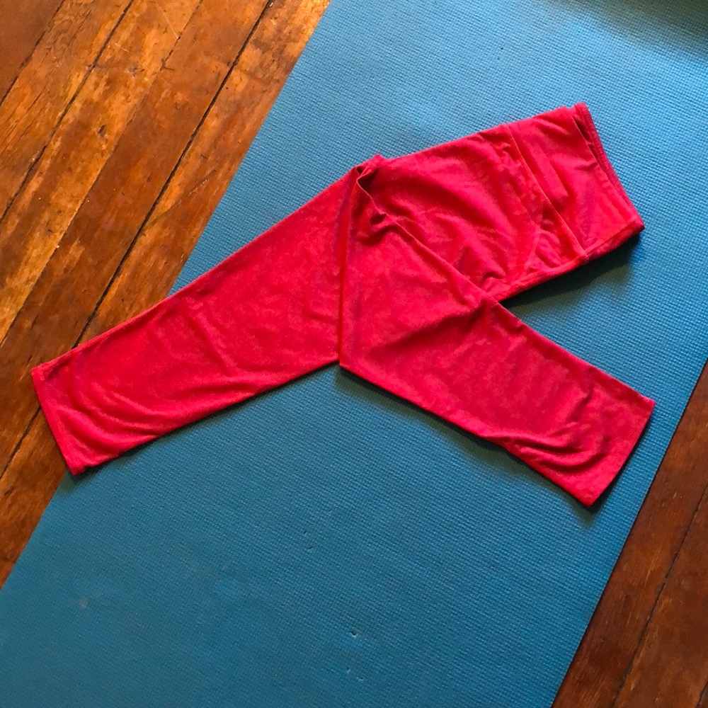 Fabletics Crop Workout leggings